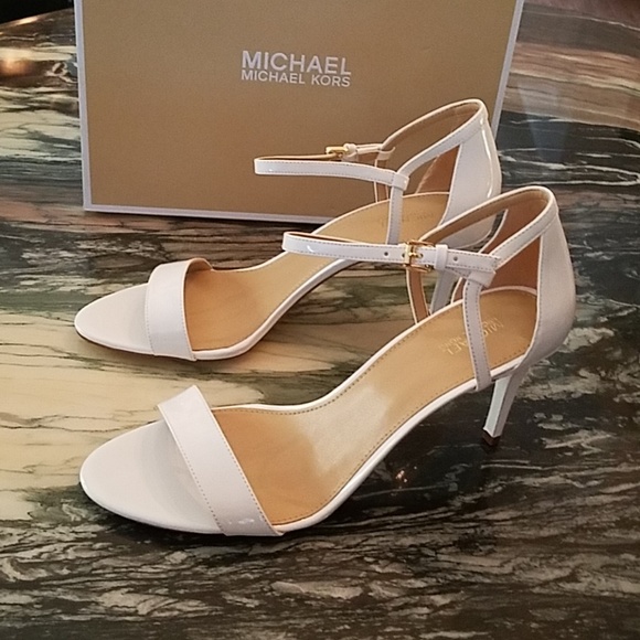 mk simone mid sandal